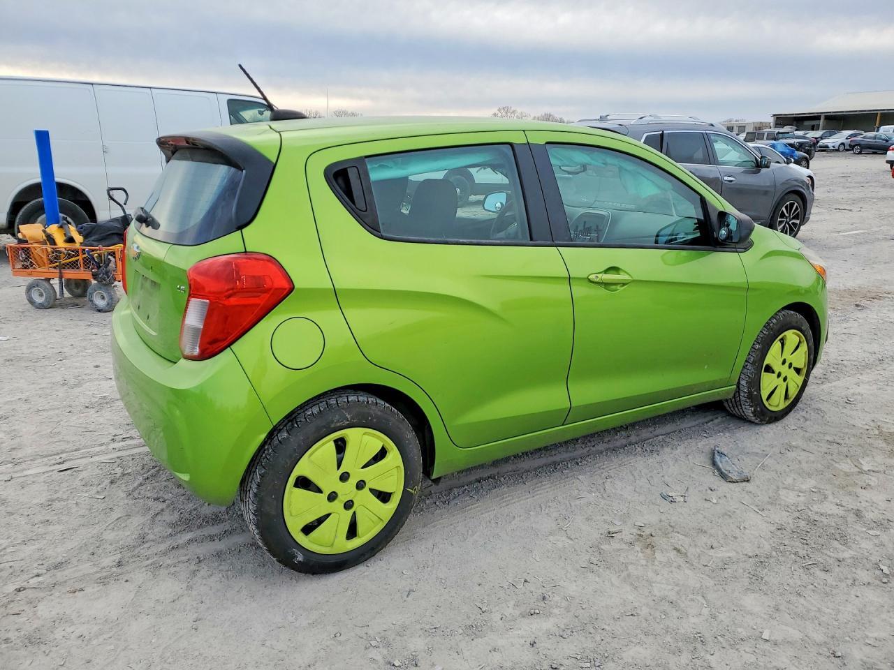2016 CHEVROLET Spark