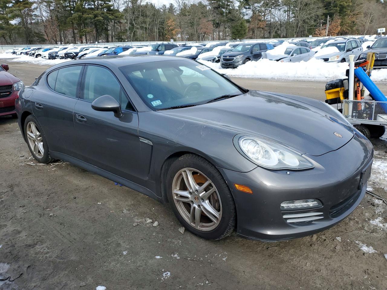 2013 PORSCHE Panamera