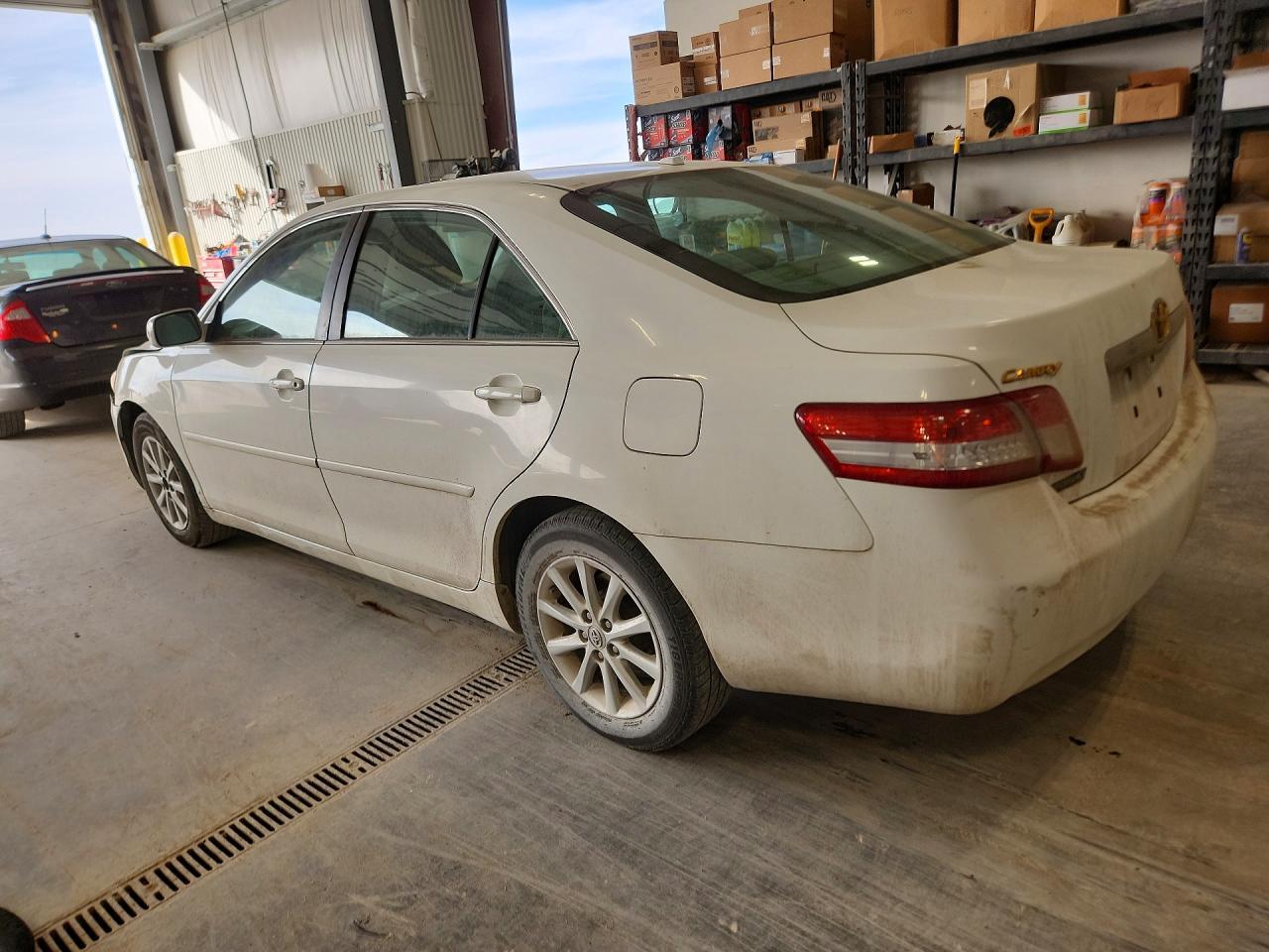 2011 TOYOTA CAMRY
