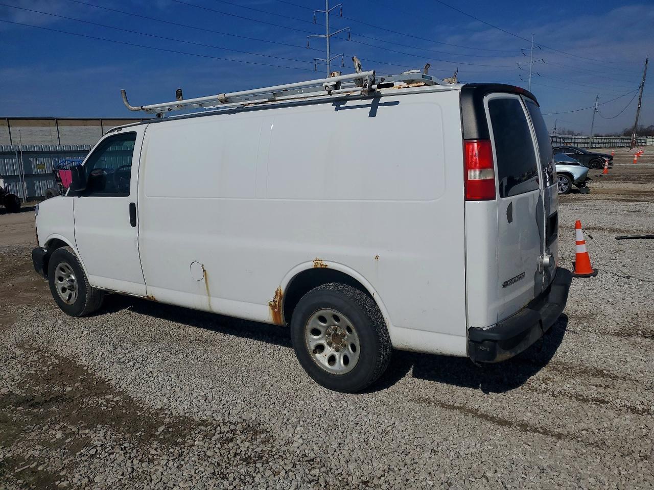 2010 CHEVROLET Express 1500