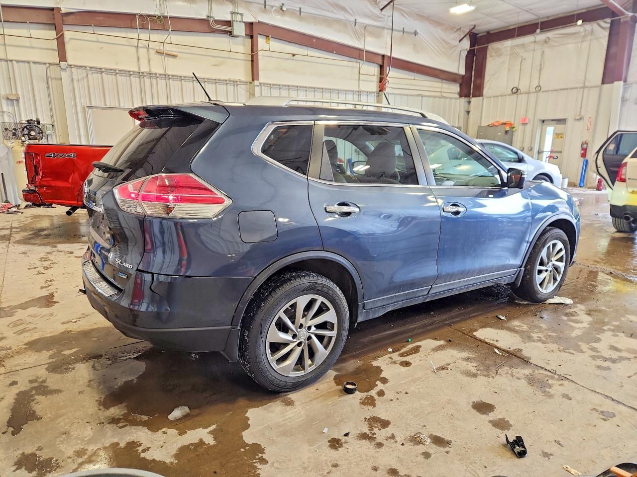 2014 NISSAN ROGUE