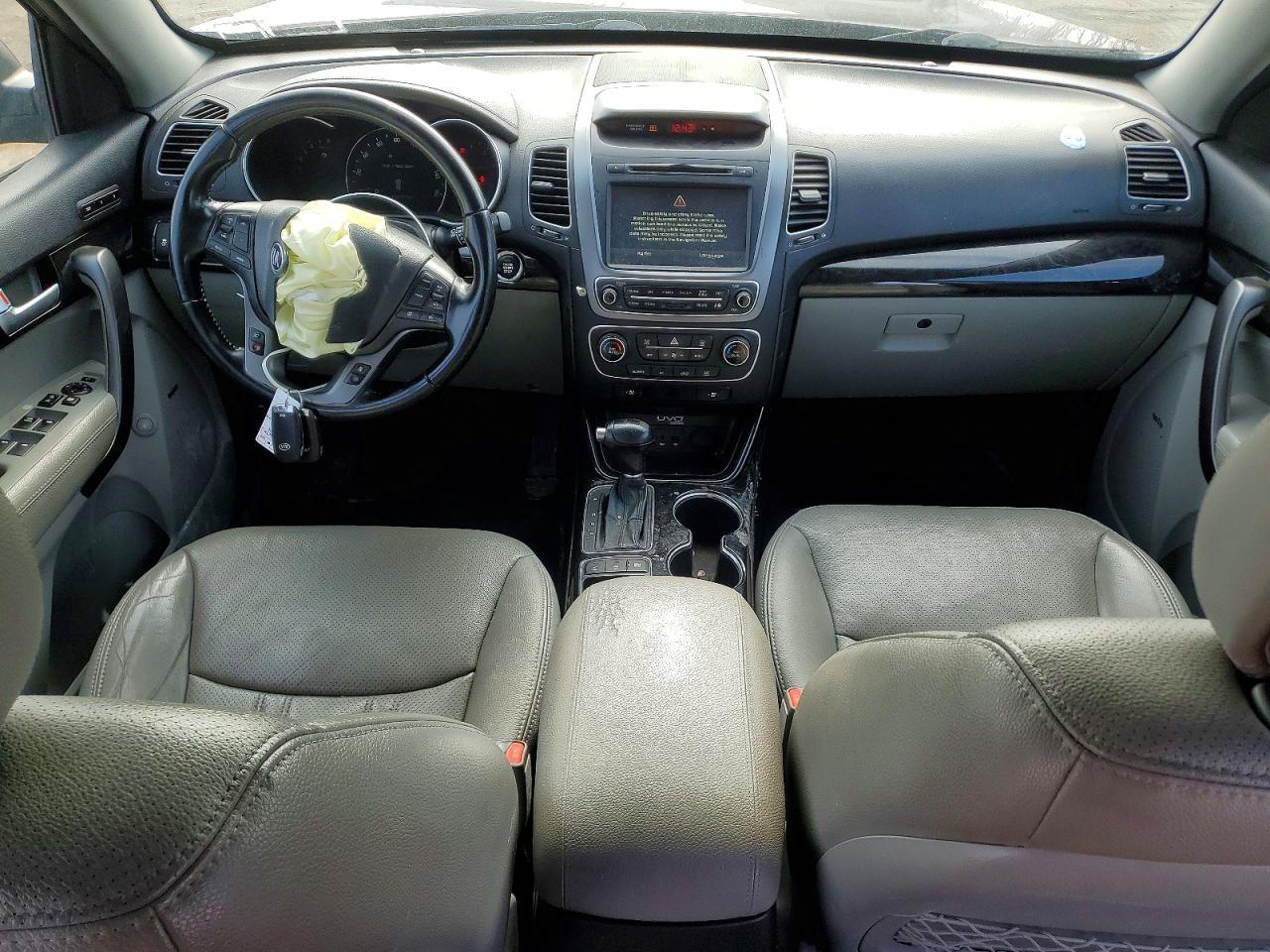 2014 KIA SORENTO