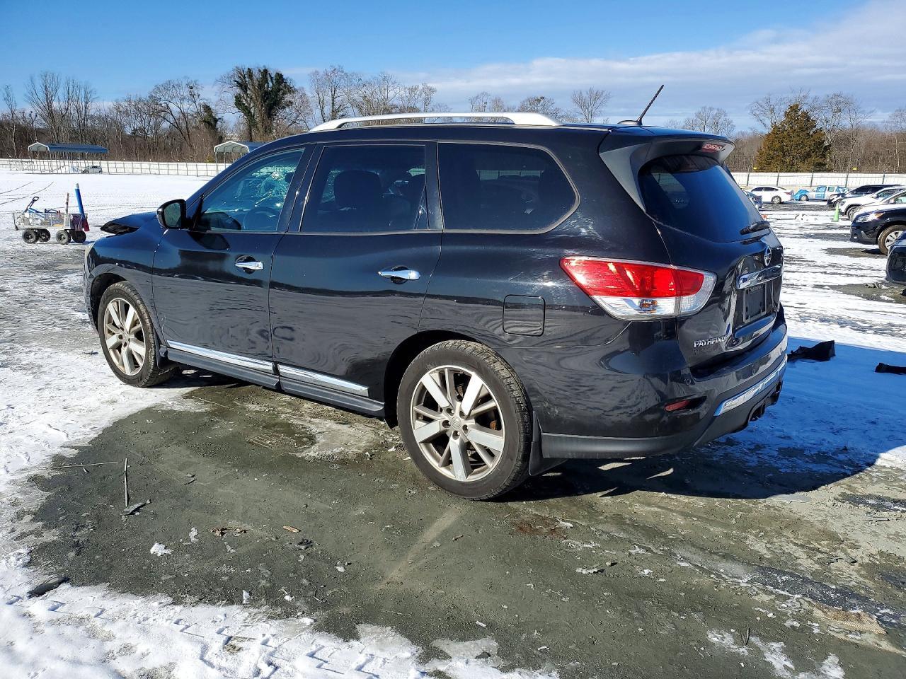 2015 NISSAN PATHFINDER
