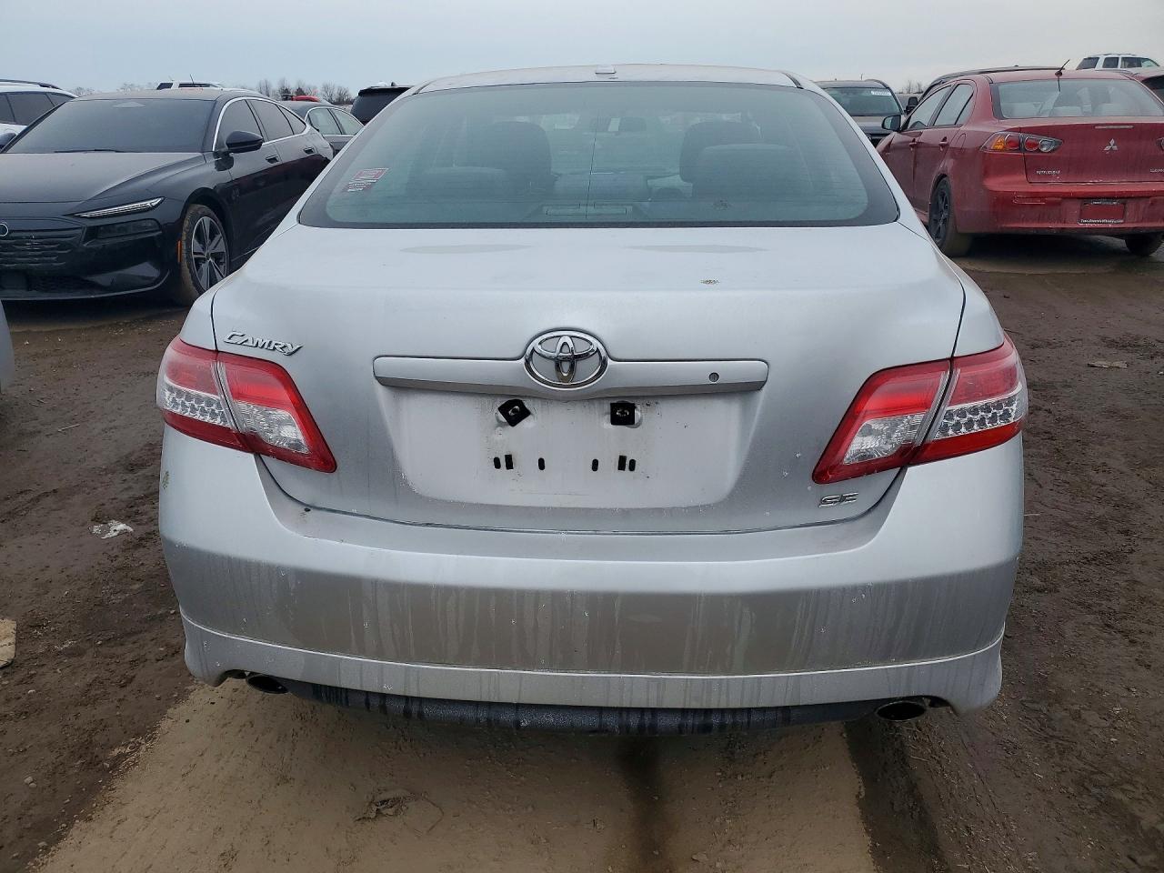 2011 TOYOTA CAMRY
