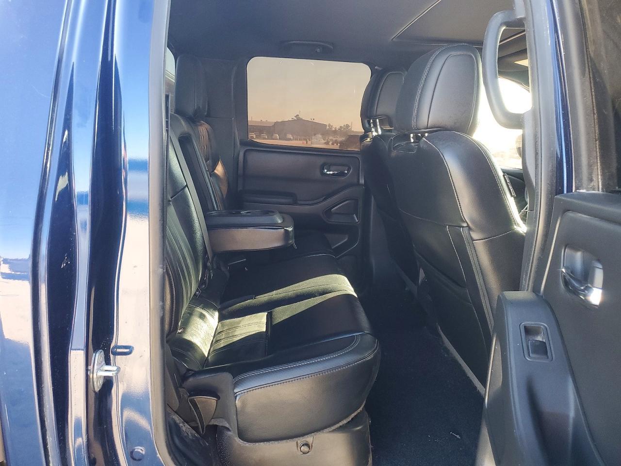 2022 NISSAN Frontier