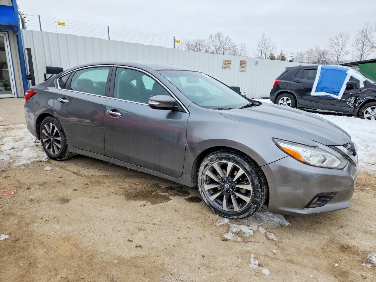 2017 NISSAN ALTIMA