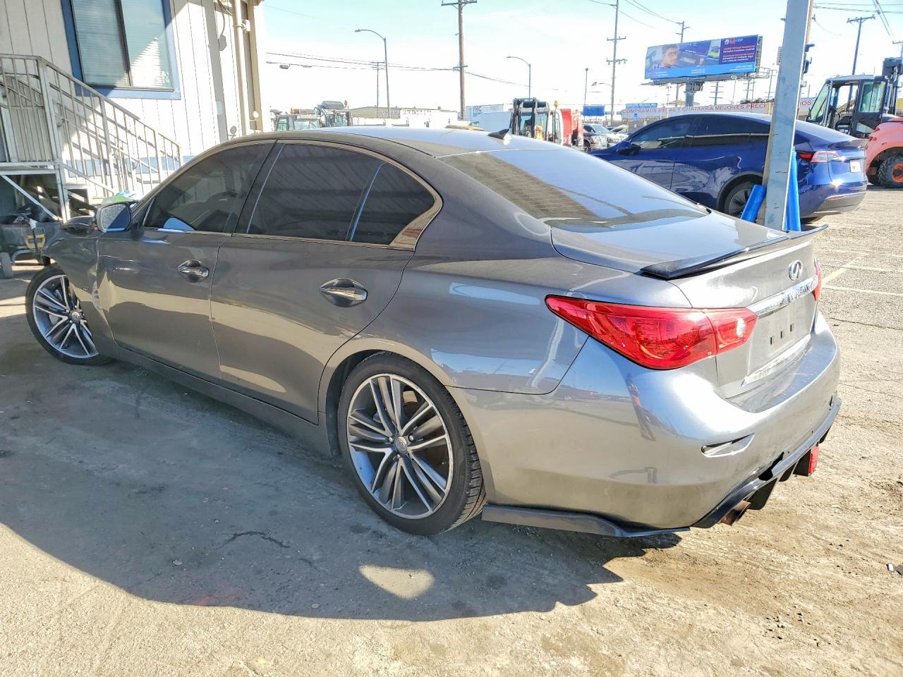 2015 INFINITI Q50