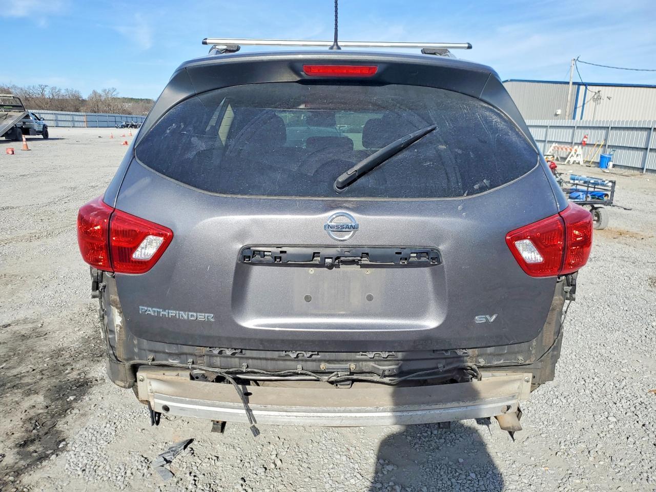 2017 NISSAN PATHFINDER