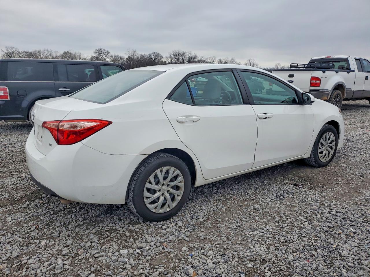 2018 TOYOTA COROLLA