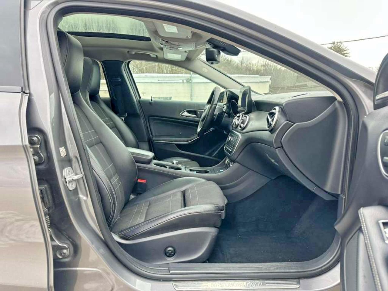 2017 MERCEDES-BENZ GLA-Class