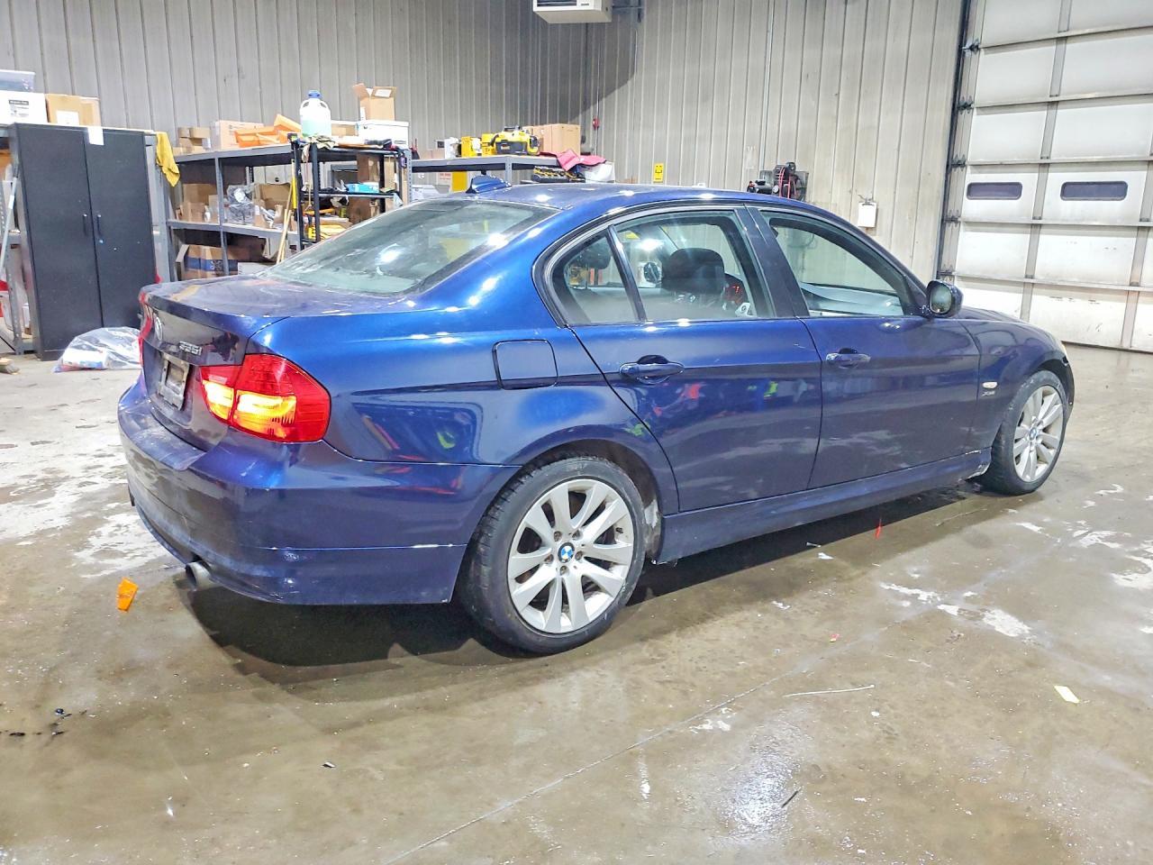 2011 BMW 3 SERIES