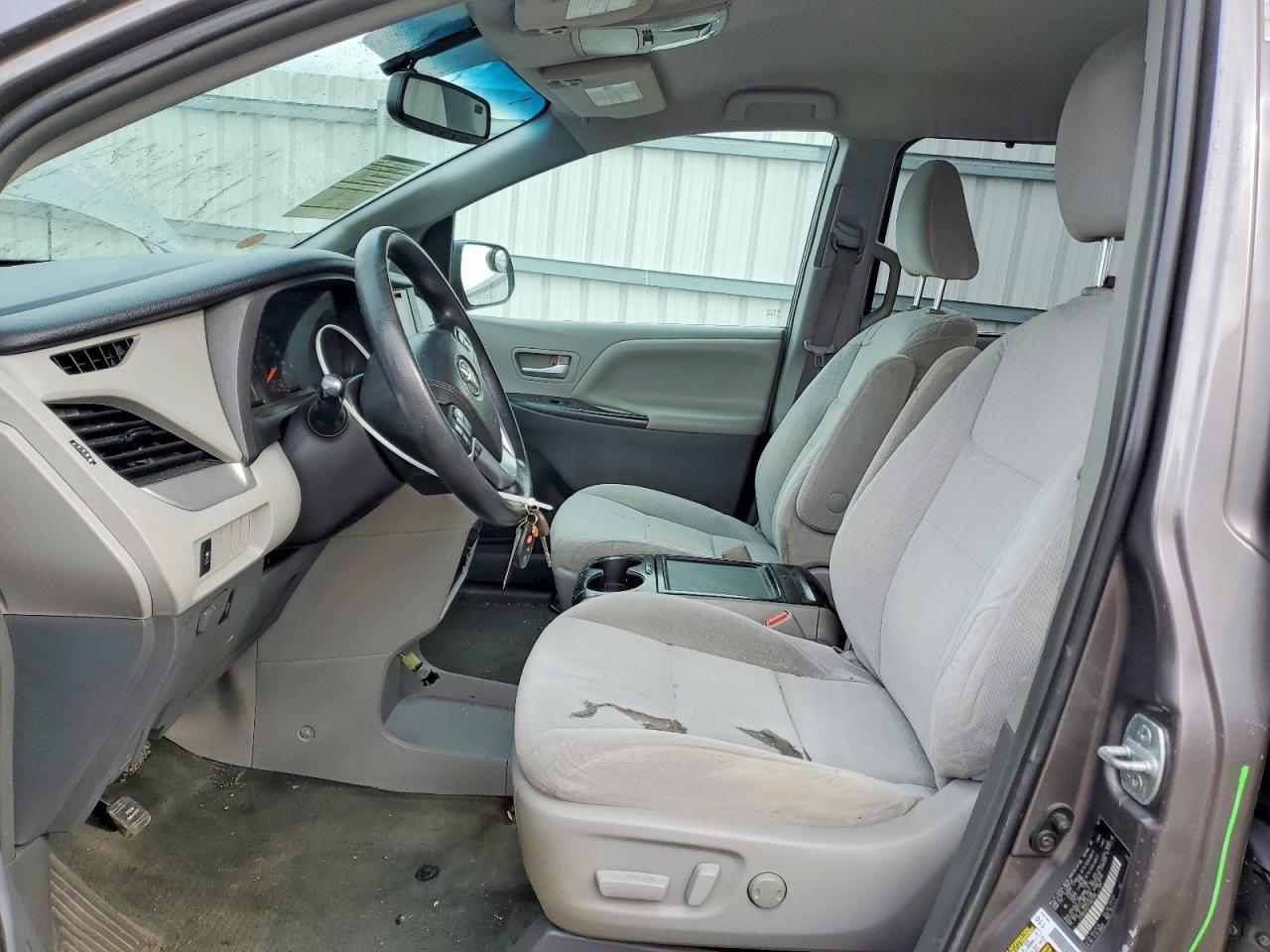 2015 TOYOTA SIENNA