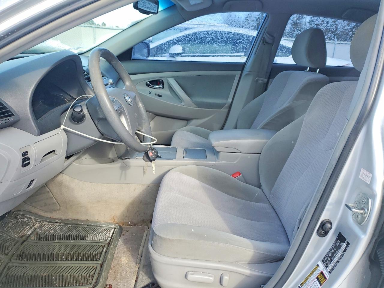 2010 TOYOTA CAMRY