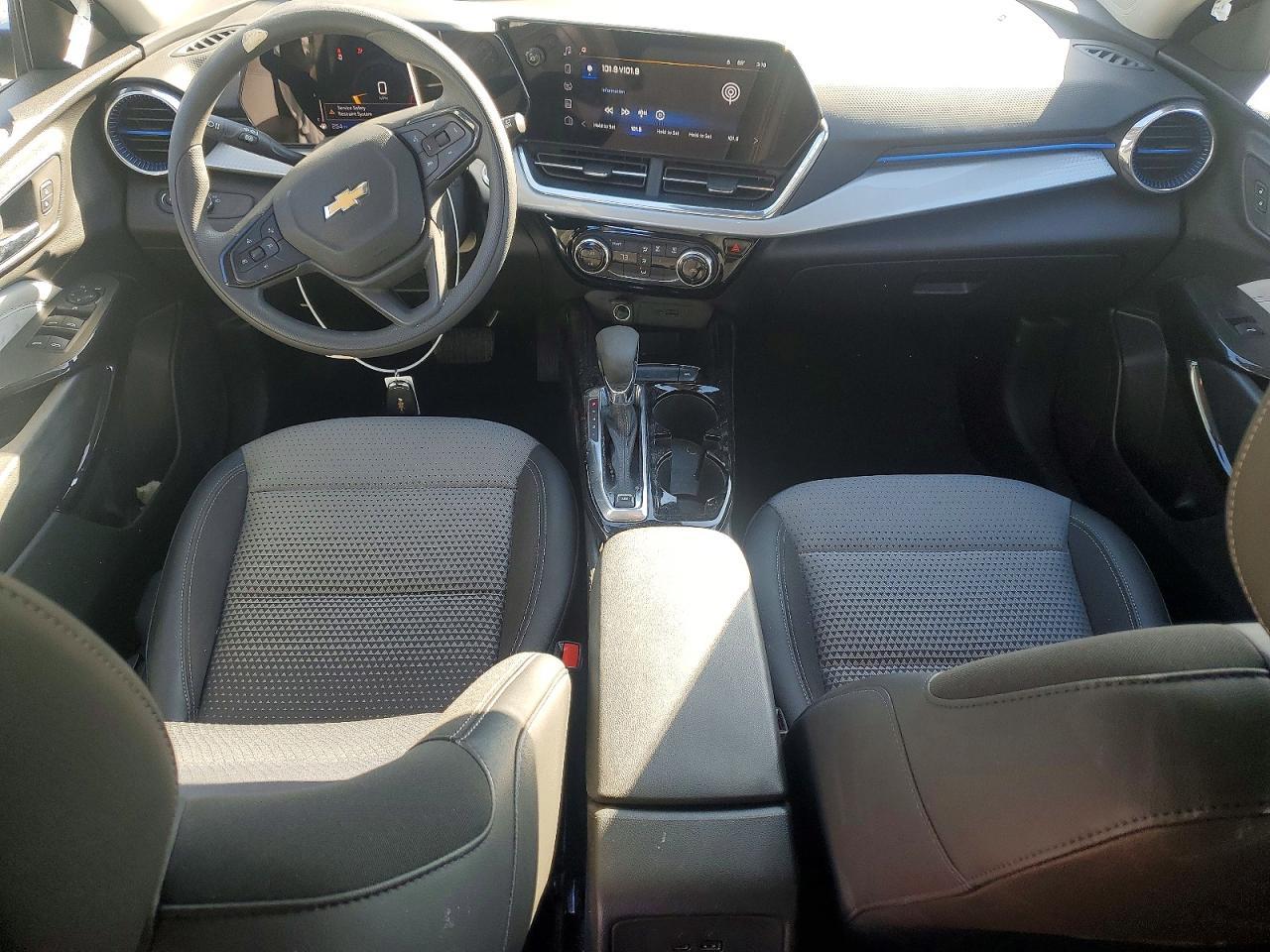 2025 CHEVROLET TRAX
