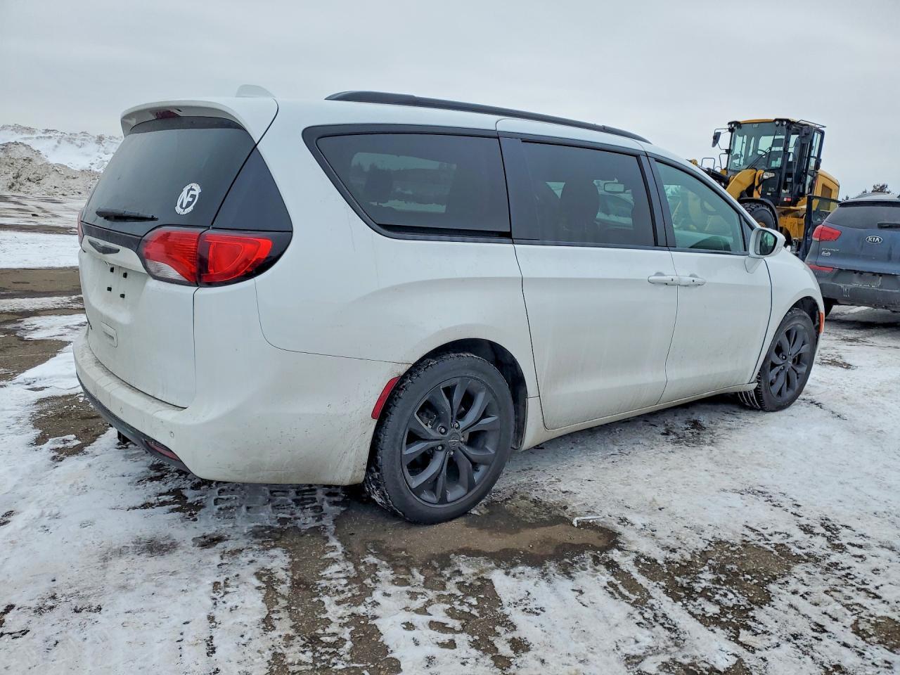 2019 CHRYSLER Pacifica