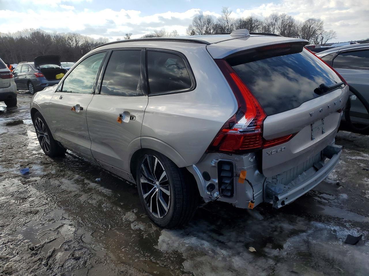 2024 VOLVO XC60