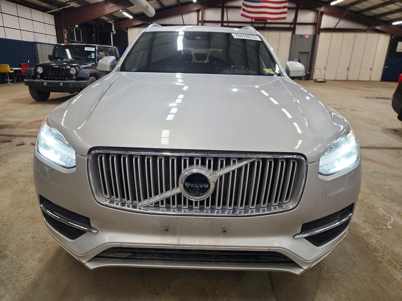 2018 VOLVO XC90