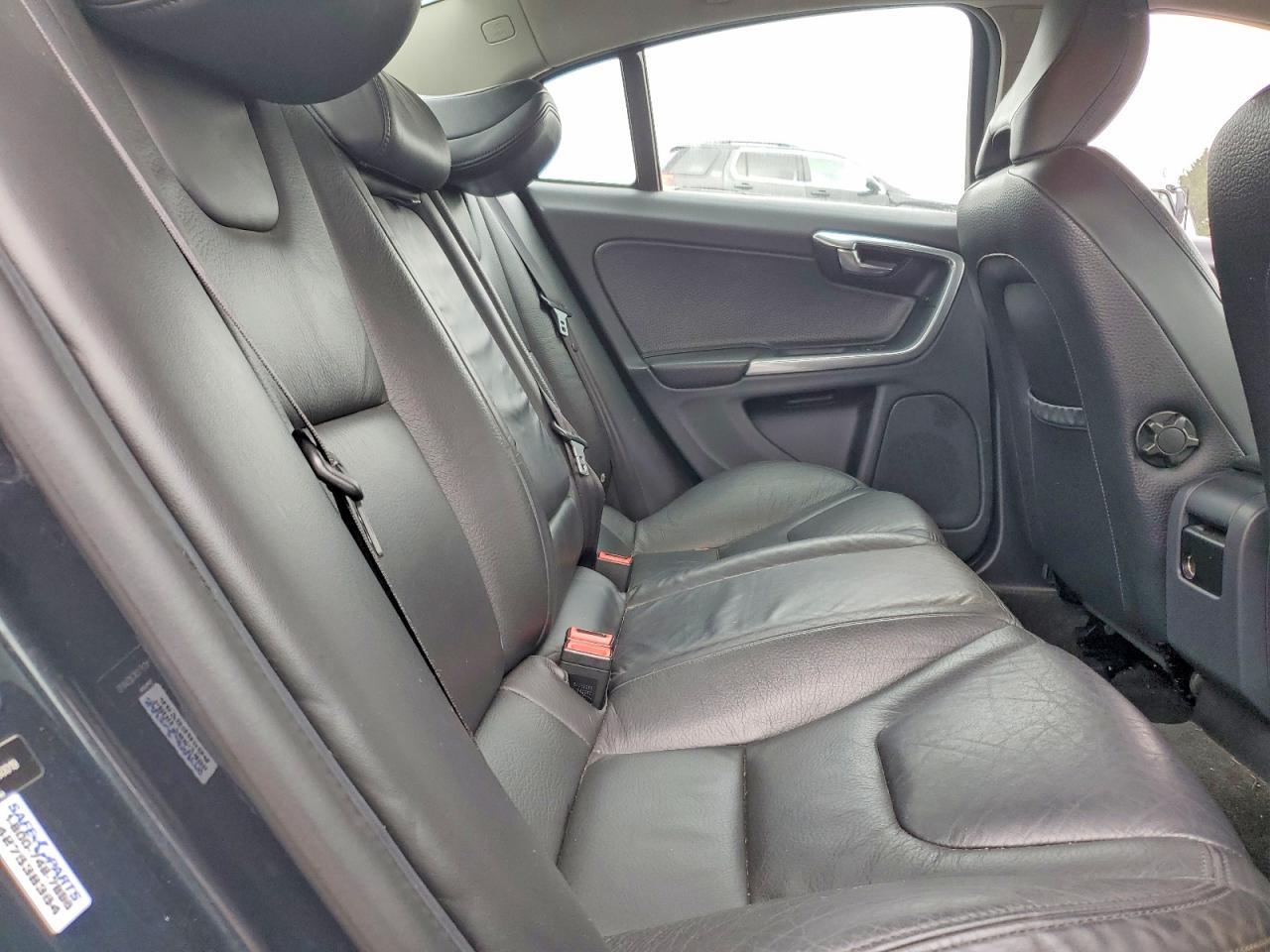 2012 VOLVO S60