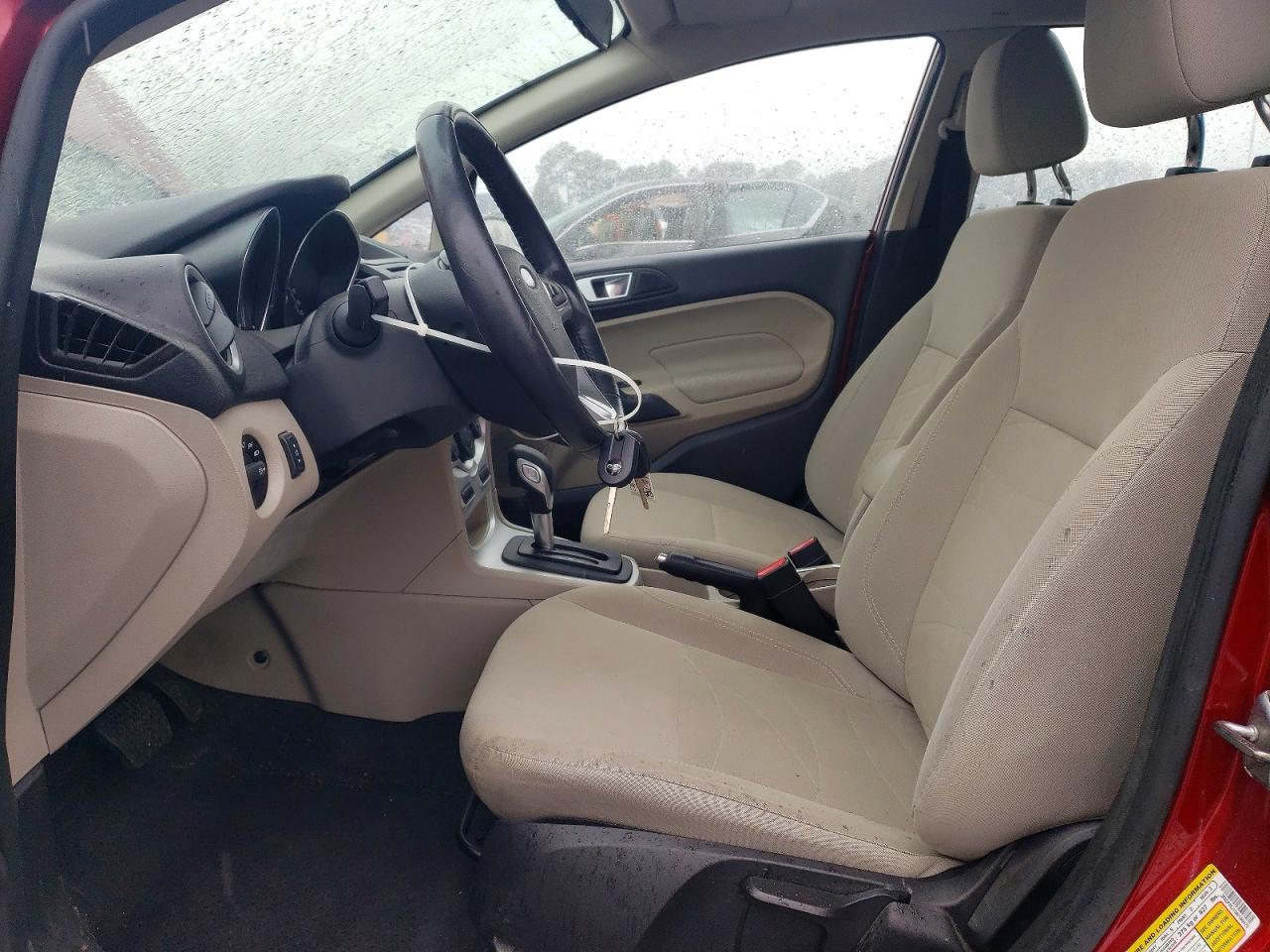 2016 FORD Fiesta
