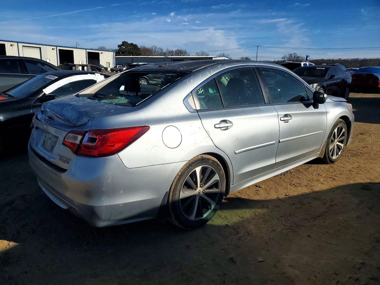 2016 SUBARU Legacy
