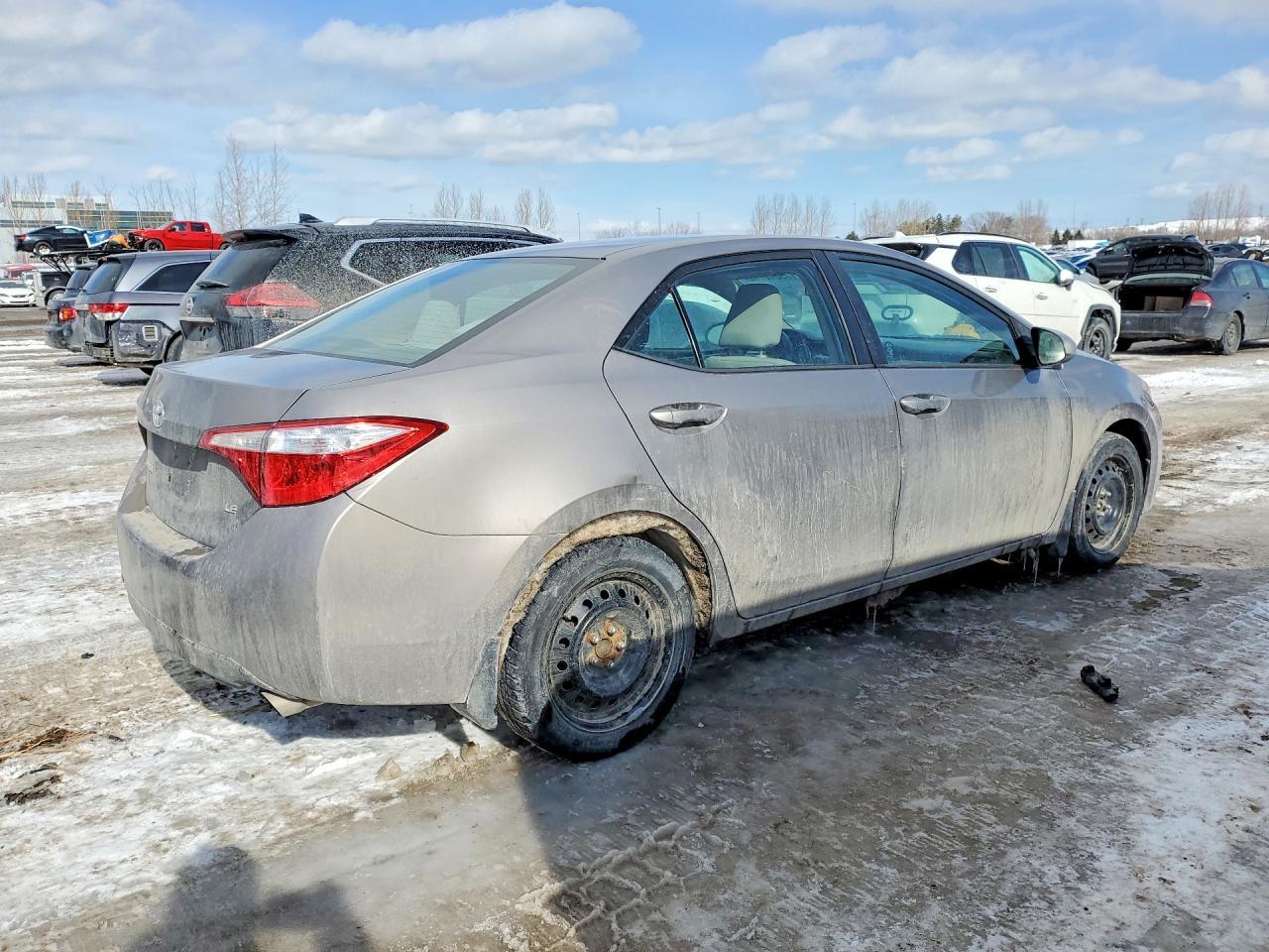 2015 TOYOTA COROLLA