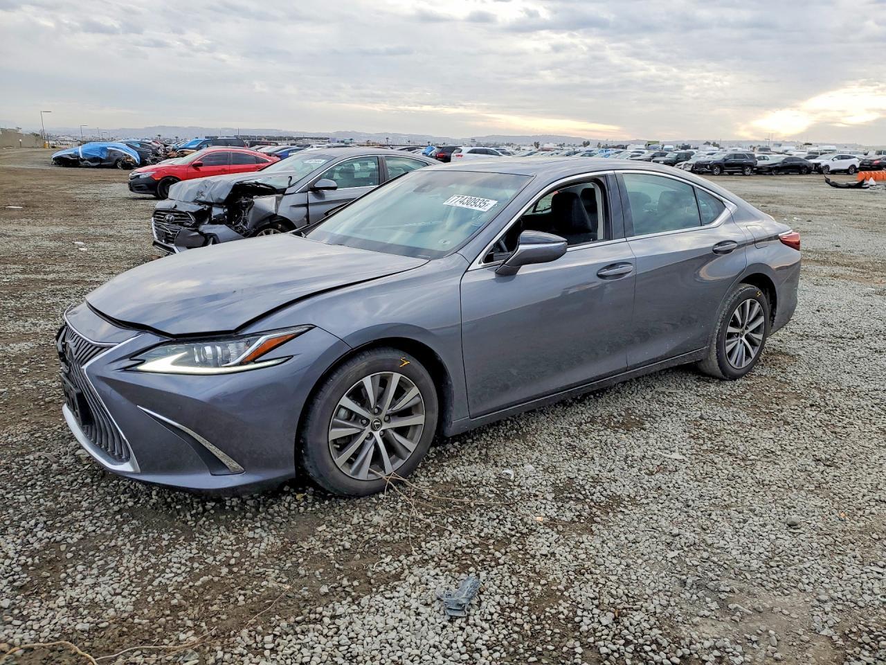 2019 LEXUS ES 350