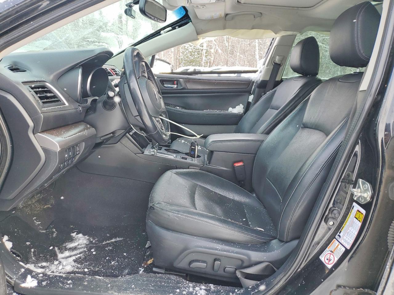 2016 SUBARU Legacy