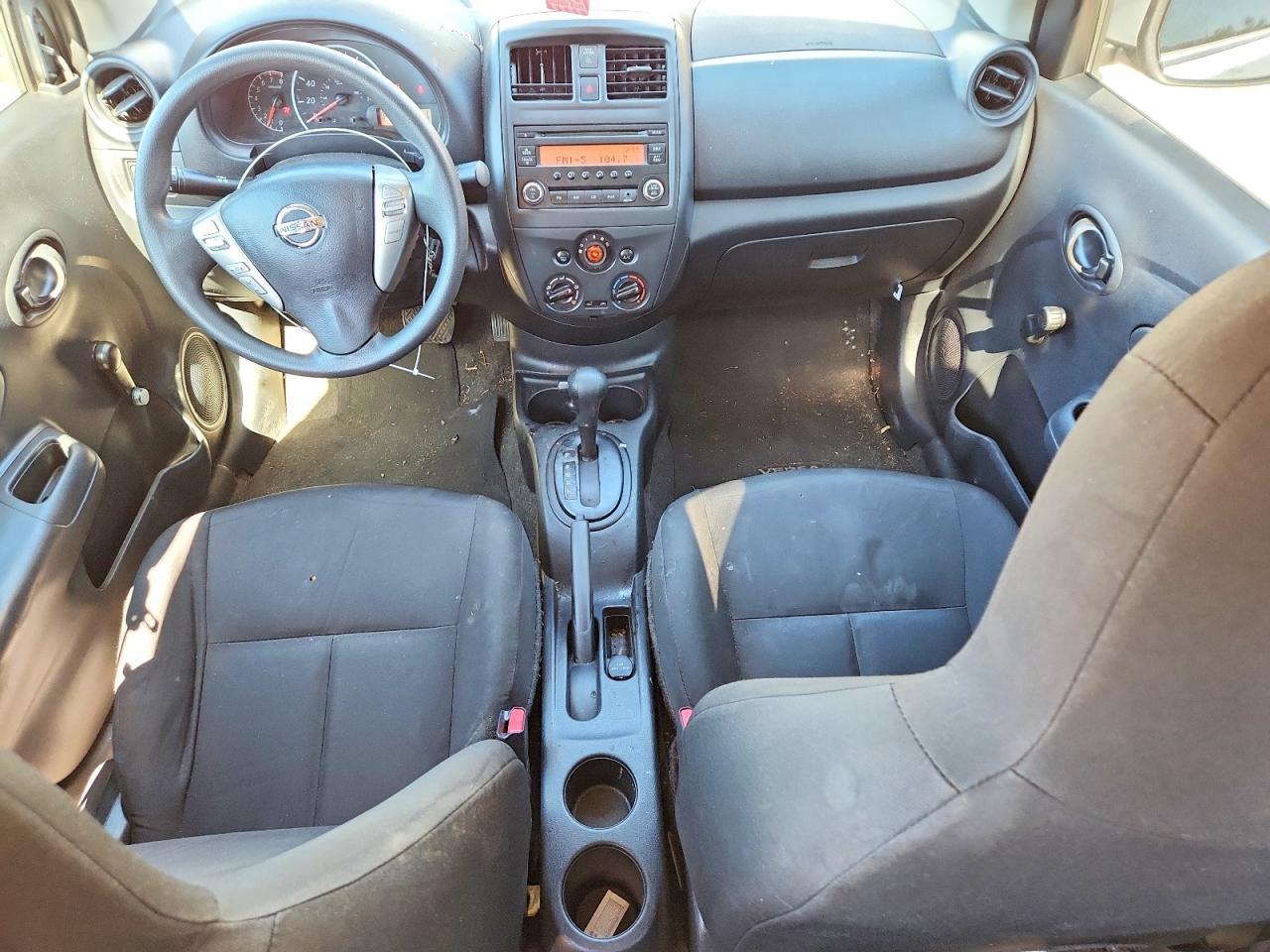 2016 NISSAN VERSA