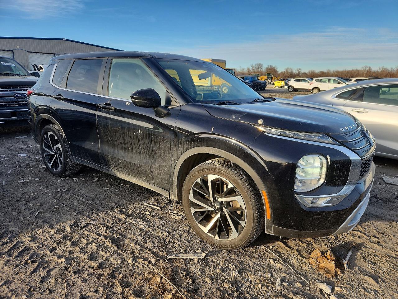 2022 MITSUBISHI outlander