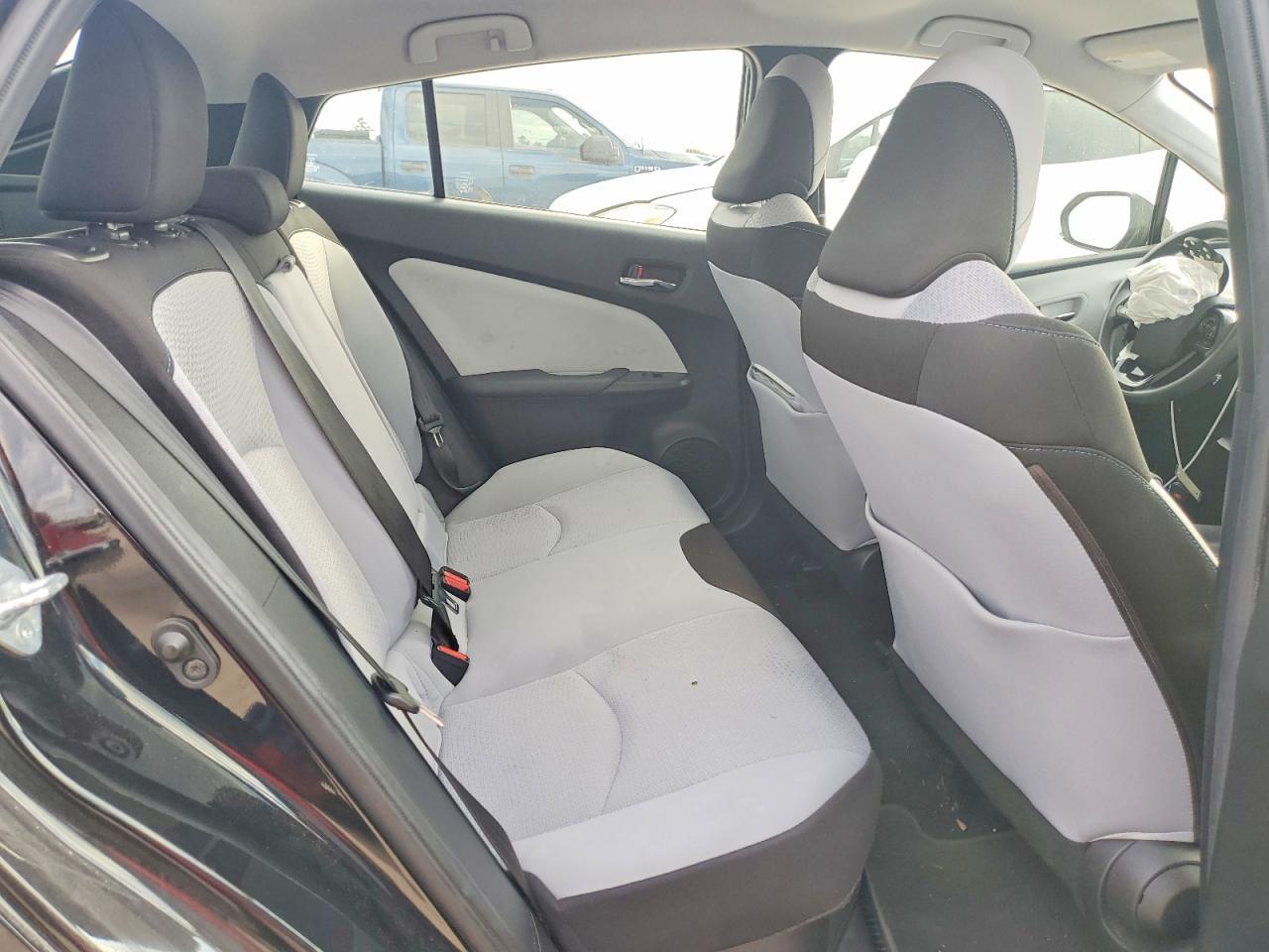 2022 TOYOTA PRIUS