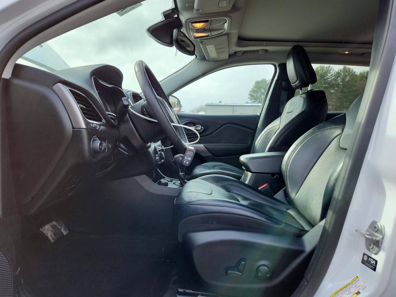 2022 JEEP CHEROKEE