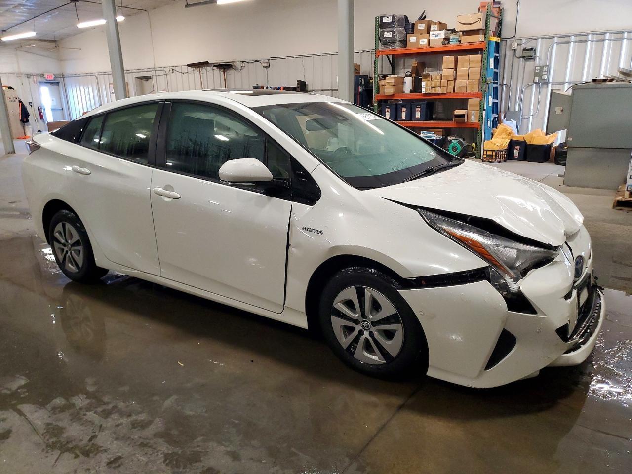 2018 TOYOTA PRIUS