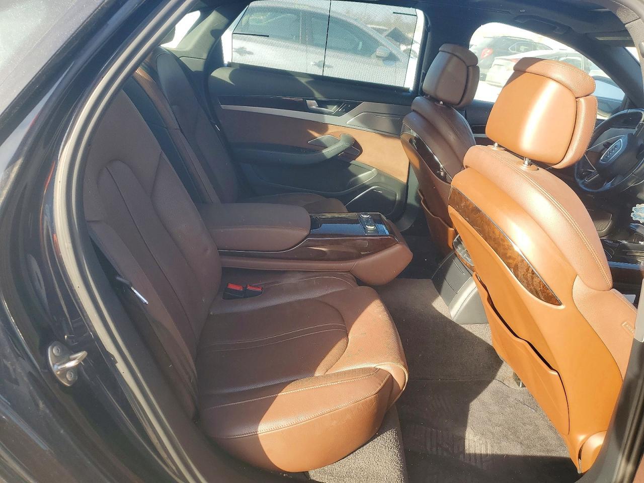 2014 AUDI A8