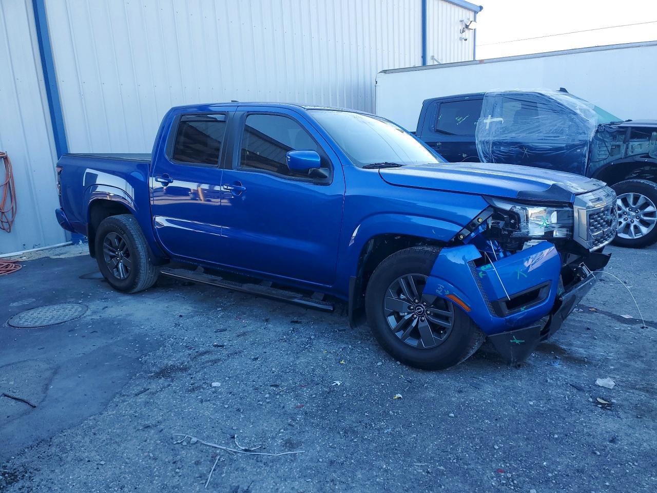 2025 NISSAN Frontier