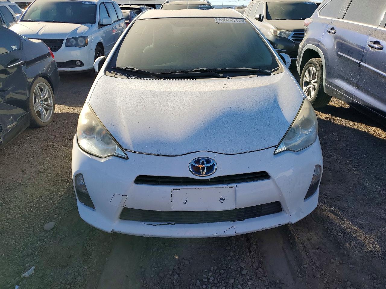 2014 TOYOTA Prius c