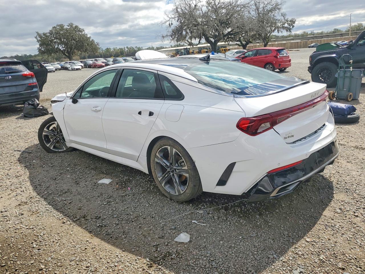 2023 KIA K5