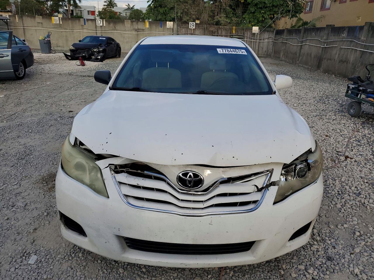 2010 TOYOTA CAMRY