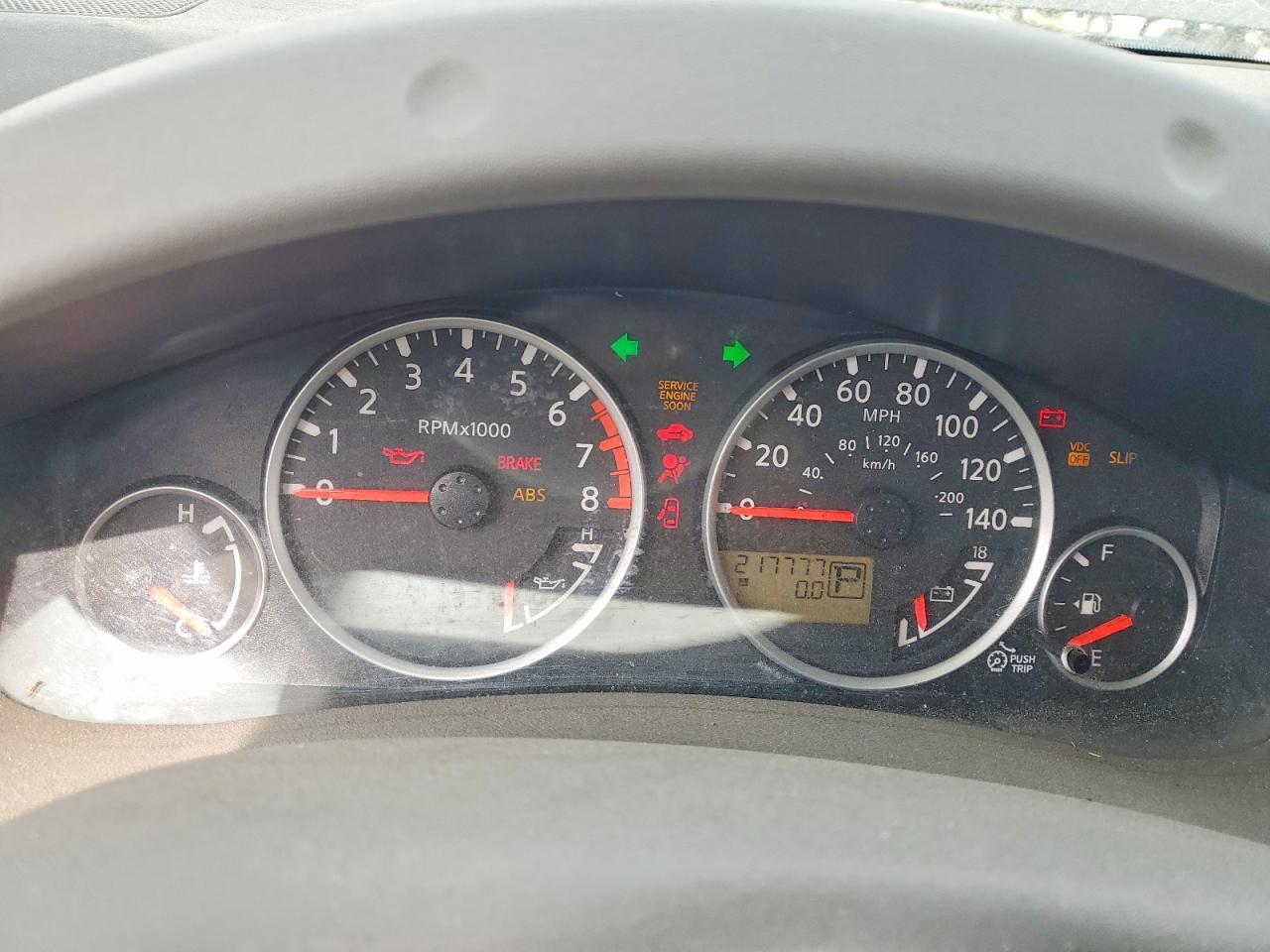 2011 NISSAN Frontier