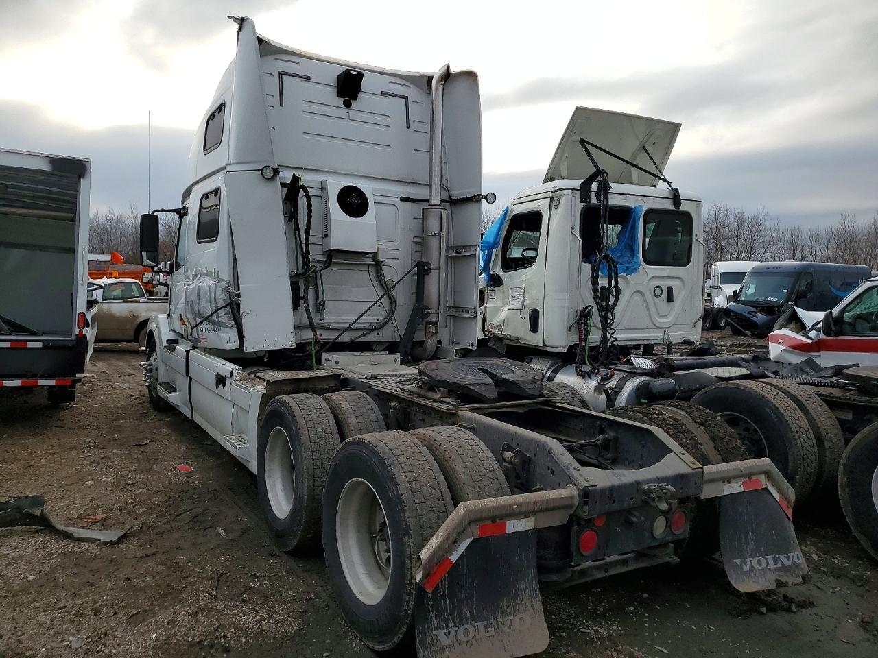 2007 VOLVO Vn