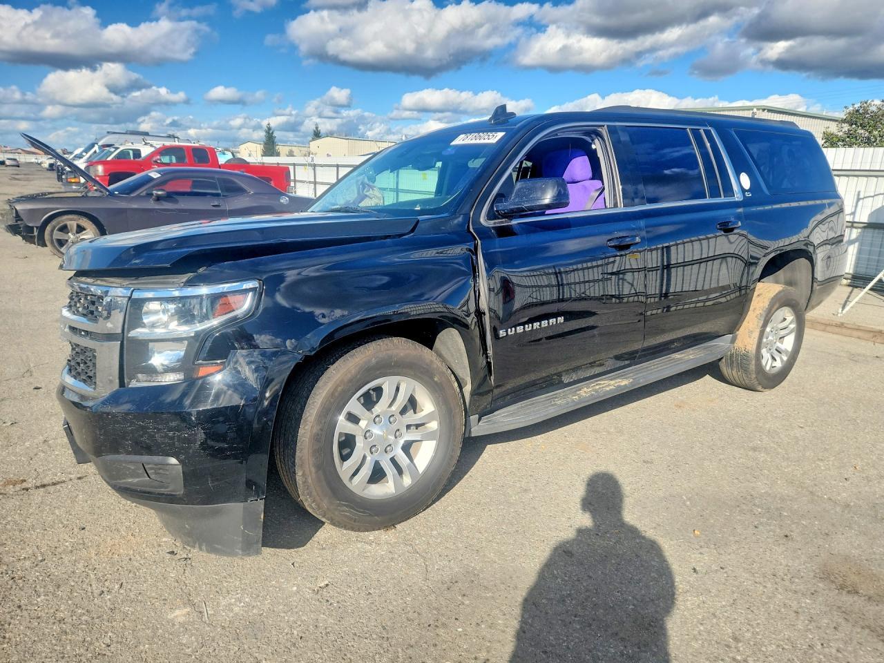 2016 CHEVROLET Suburban