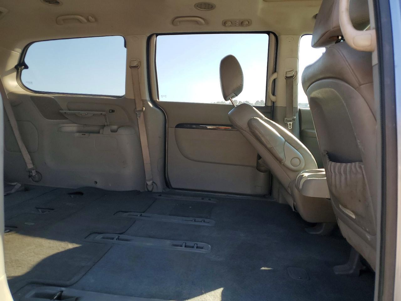 2014 KIA SEDONA