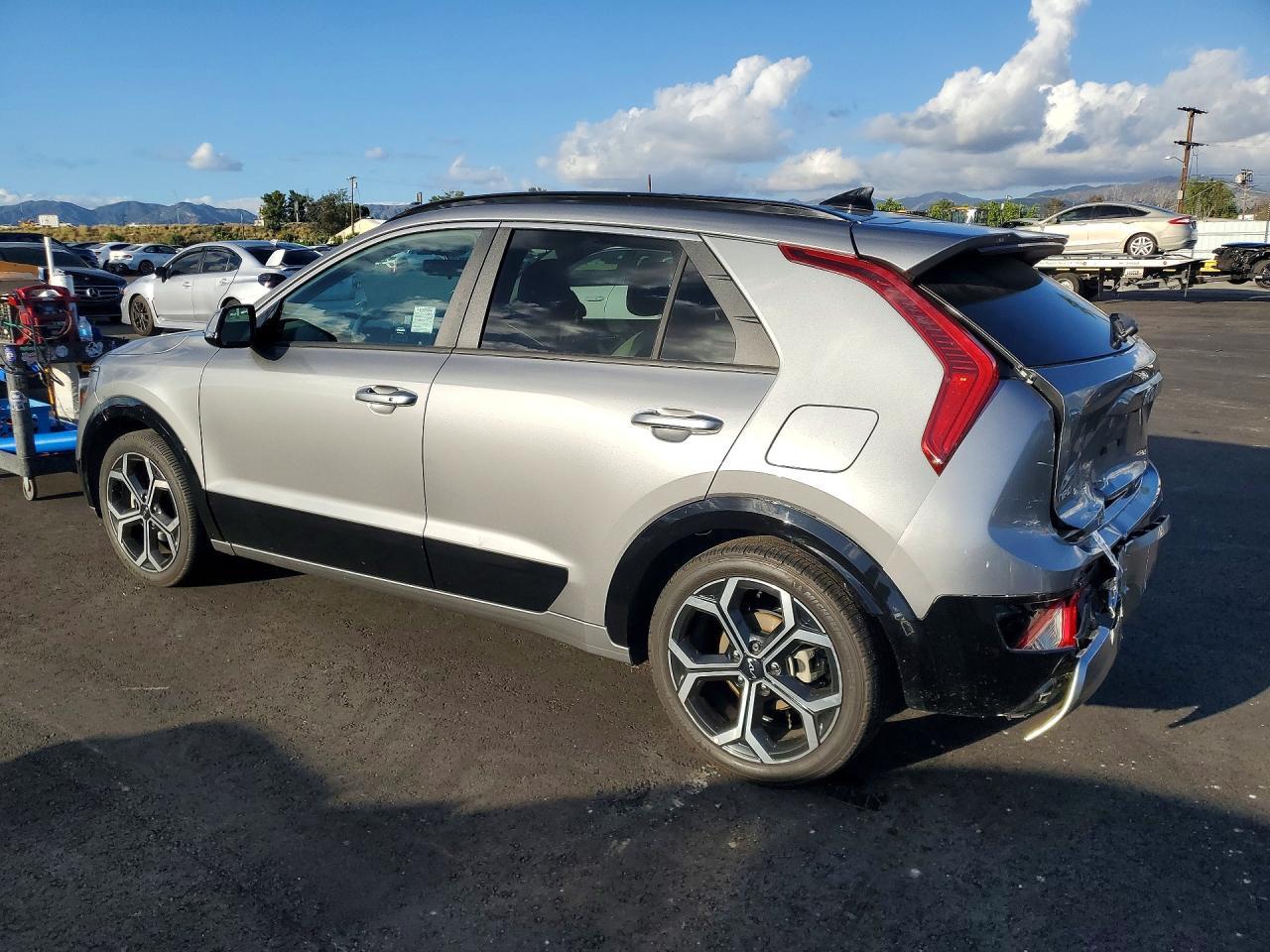 2023 KIA Niro