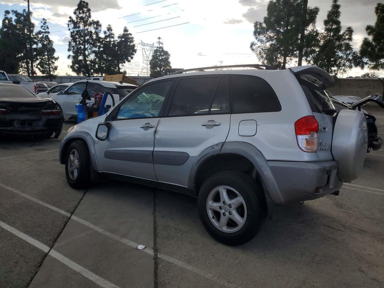 2001 TOYOTA RAV4
