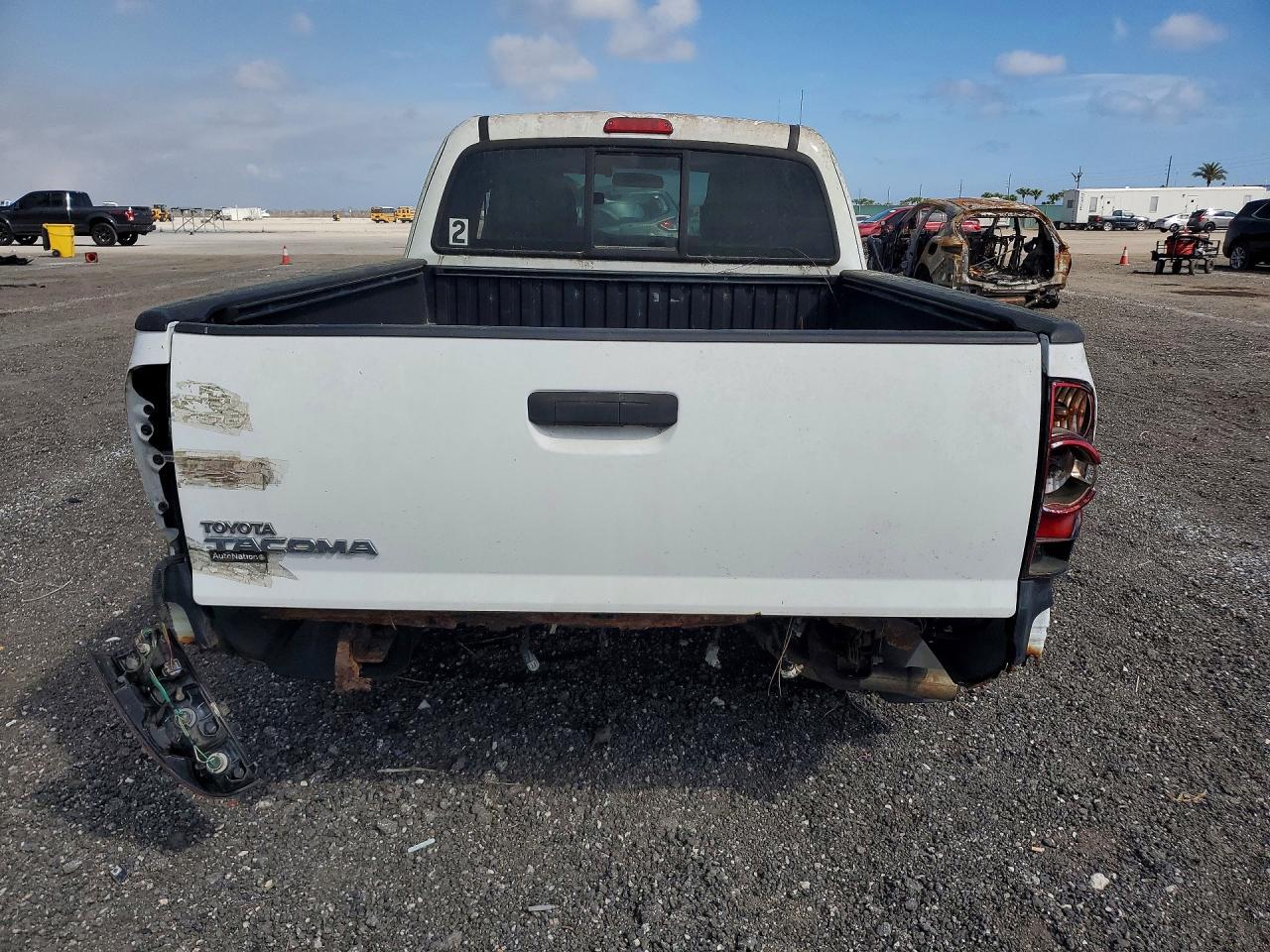 2015 TOYOTA TACOMA