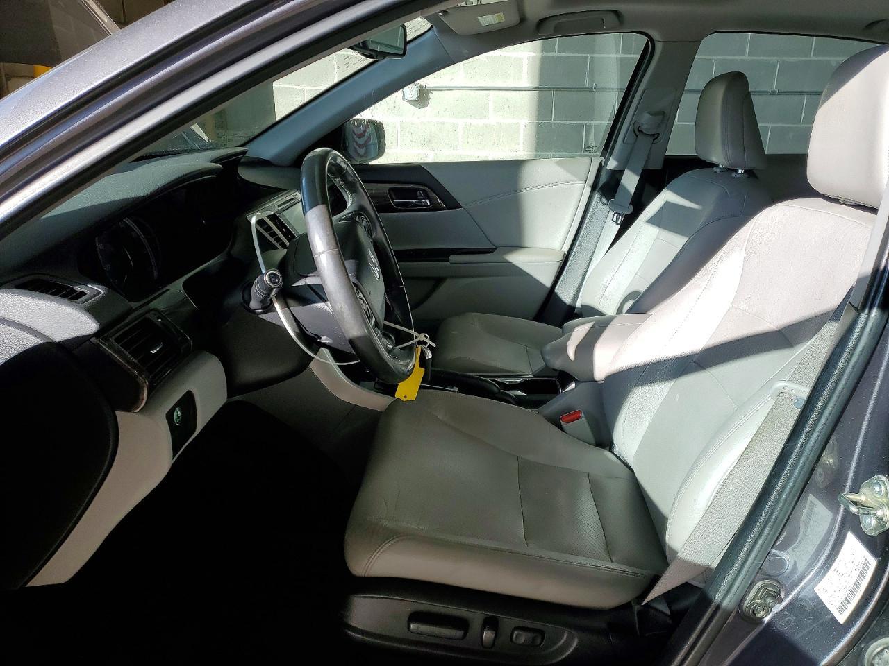 2017 HONDA ACCORD
