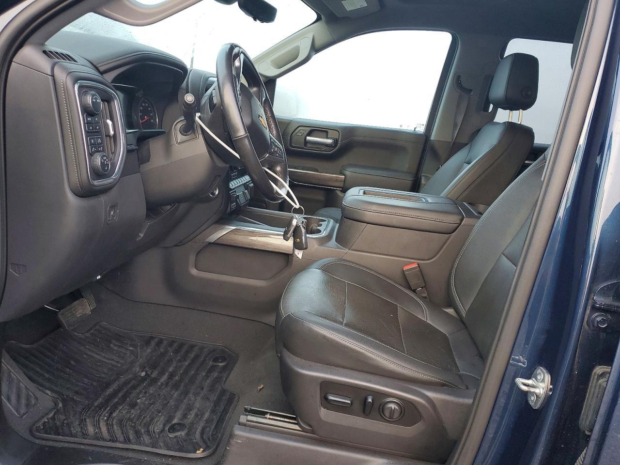 2021 CHEVROLET Silverado