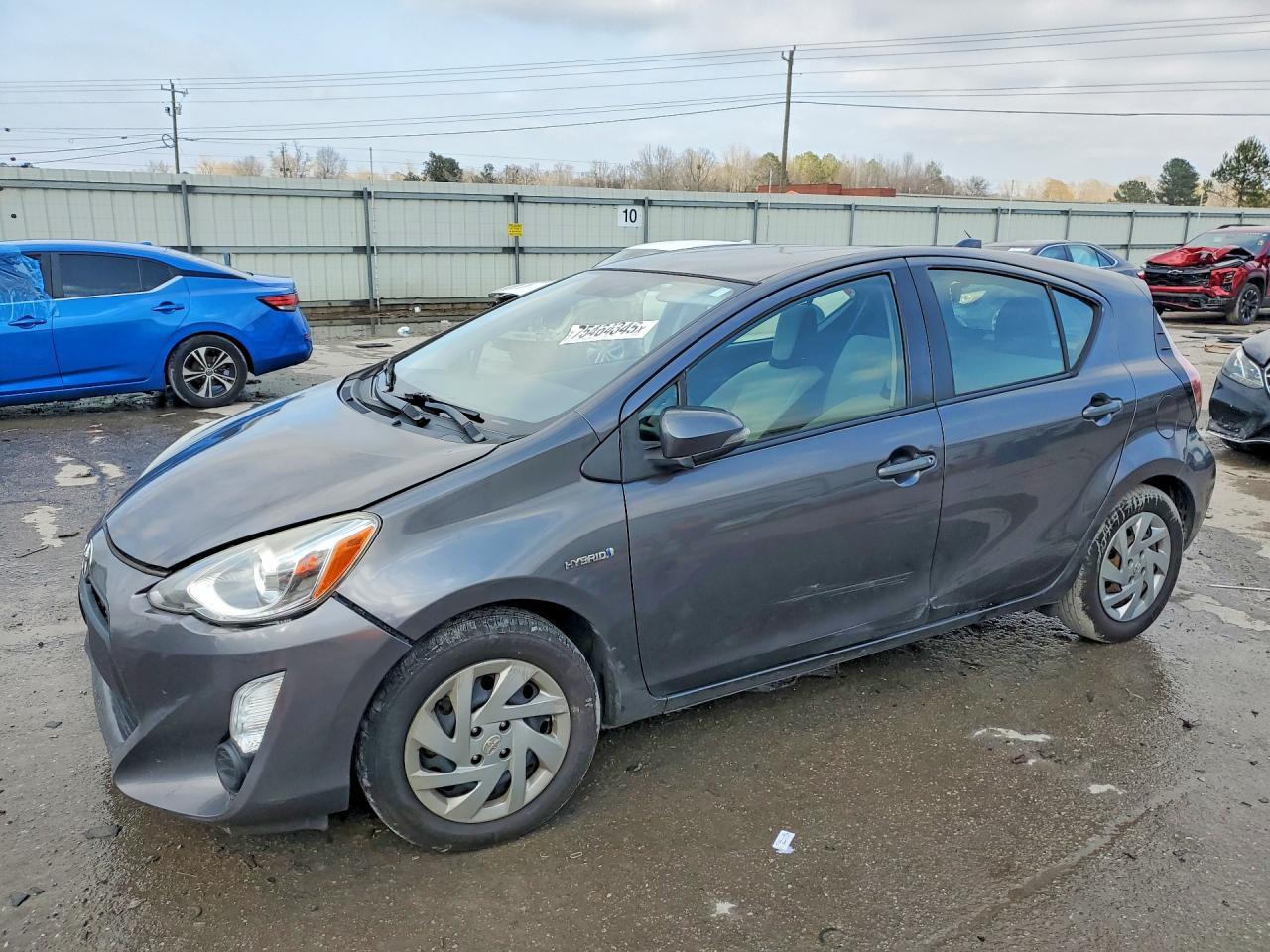 2015 TOYOTA Prius c