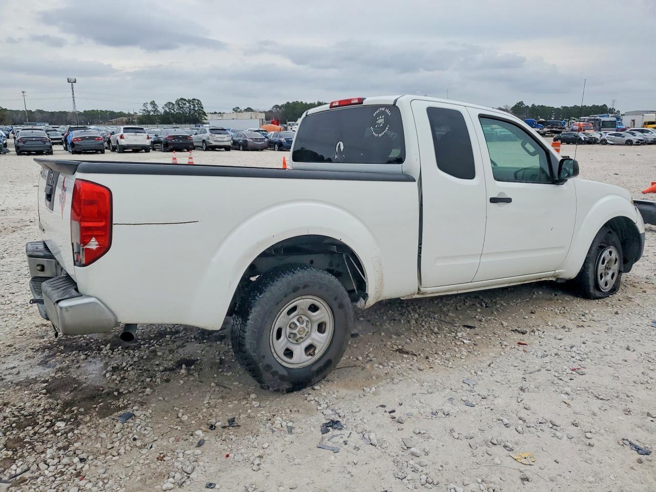 2013 NISSAN Frontier