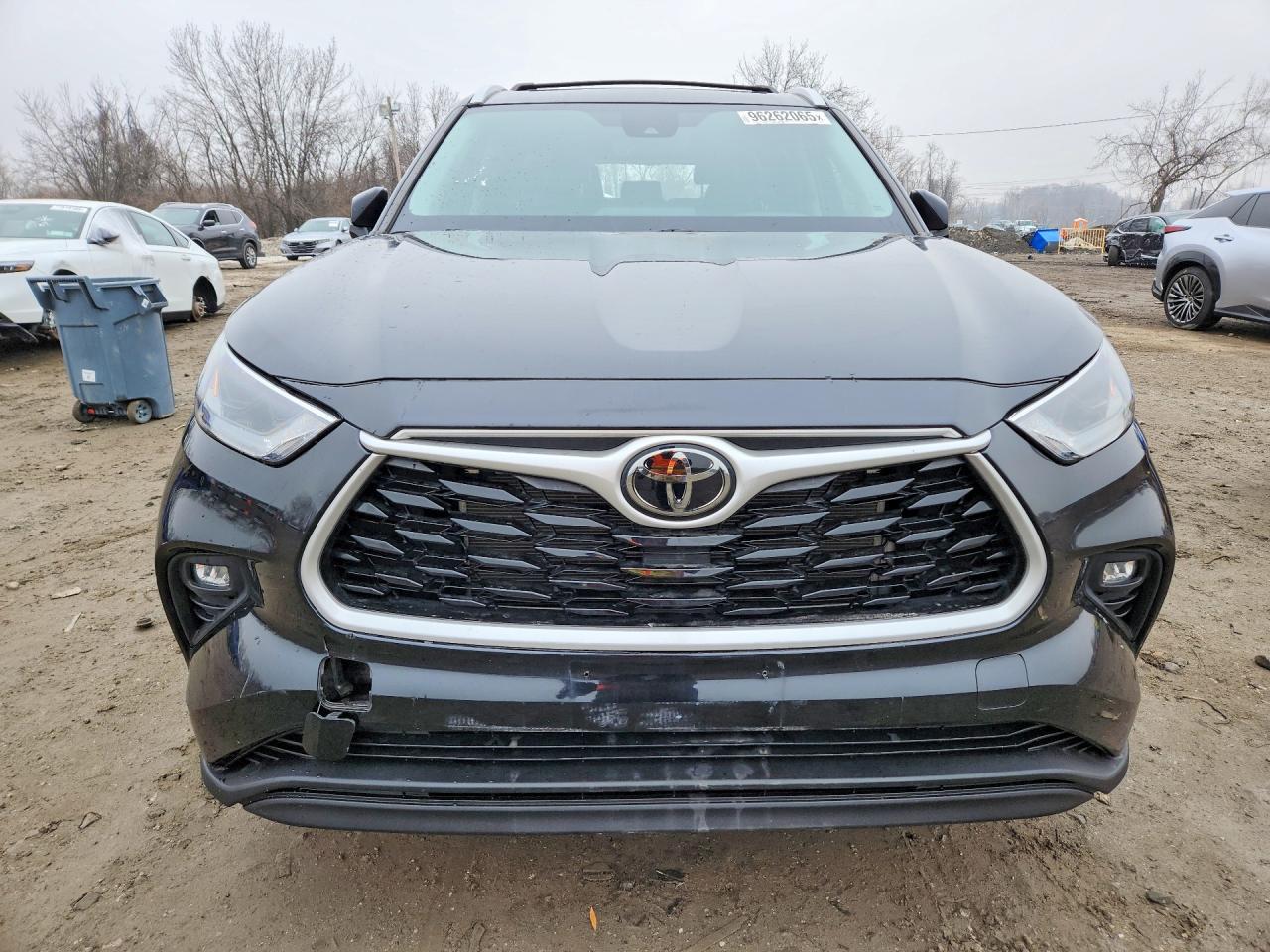 2023 TOYOTA HIGHLANDER