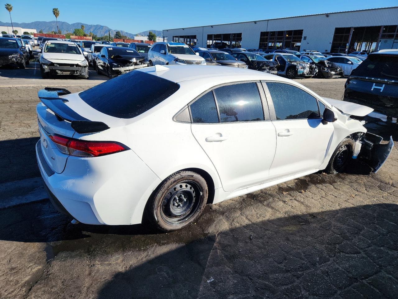 2025 TOYOTA COROLLA